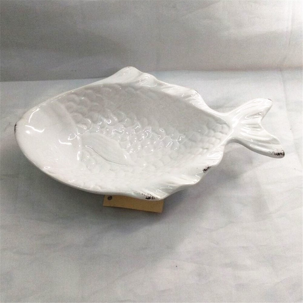 White fish  shape  ceramic  dinner  plates