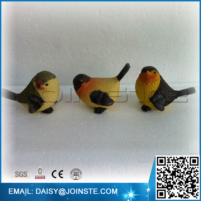 Vivid natural bird sets resin figure