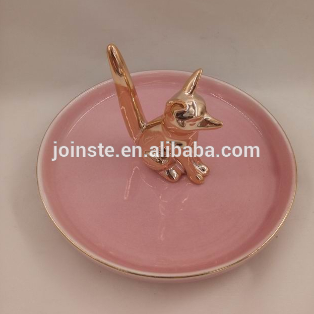 Custom ceramic pink plate golden color dog shape jewellery tray high quality
