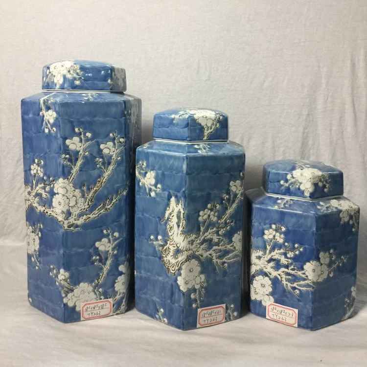 Chinese antique blue& white flower ceramic porcelain storage jar