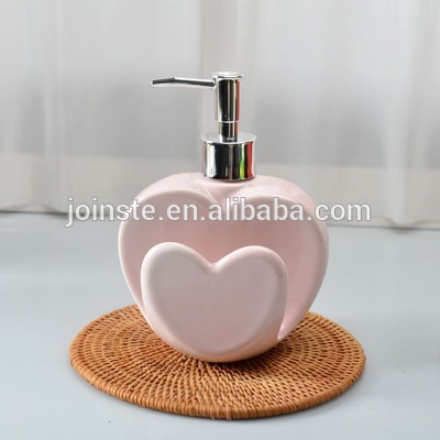Customized pink heart shape lotion pump bottle ceramic with soap holder liquid container wedding gift