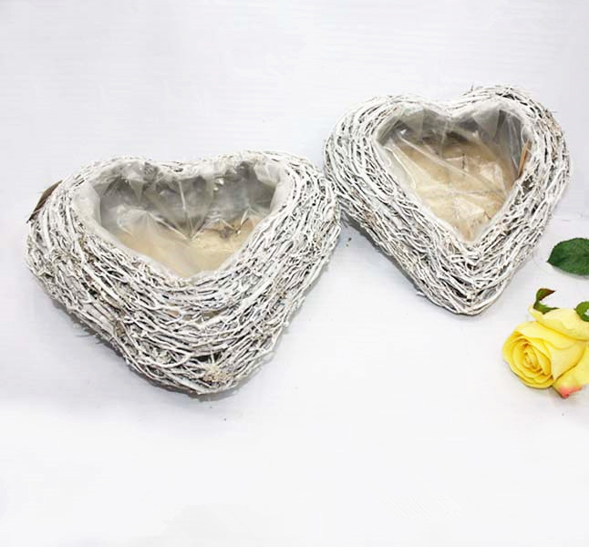 Heart rattan garden plant pot