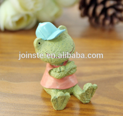 Custom cheap resin handmade painting green frog home decoration pieces