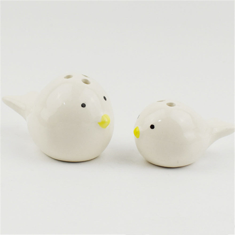 Customized ceramic  animal salt and pepper shakers  small chick salt &pepper shakers