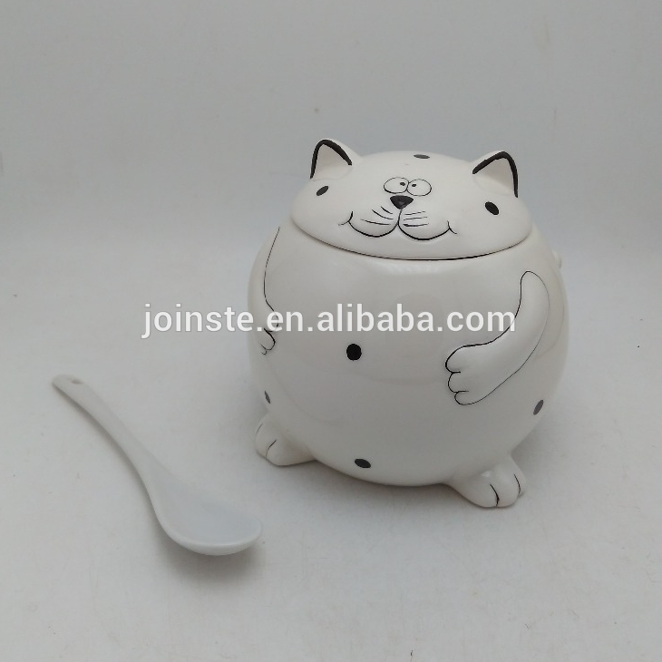 White cut animal shaped ceramic mug