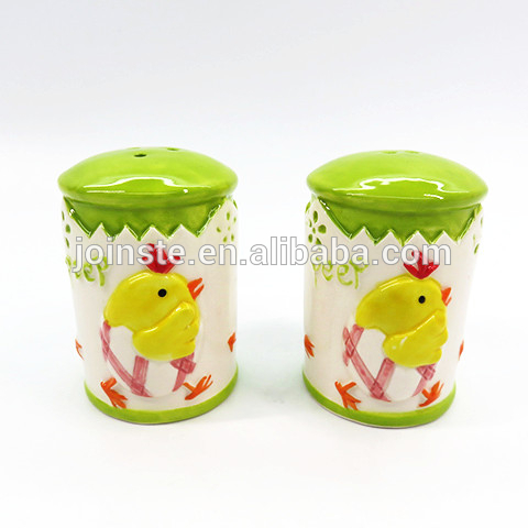 Ceramic dolomite chicks salt and pepper shakers