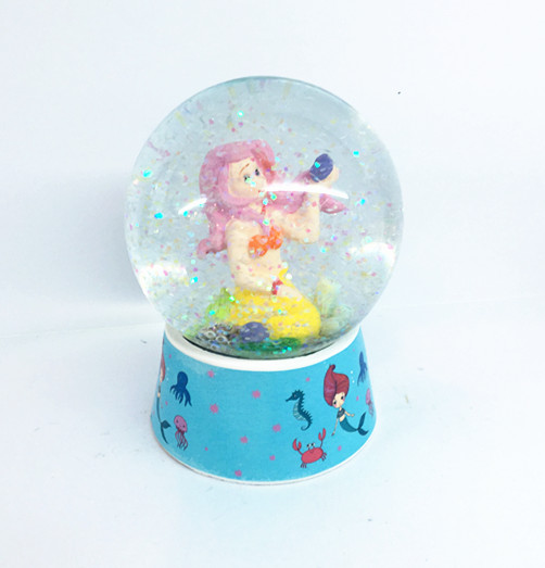 65mm resin mermaids snowglobes sea decorations snow globes