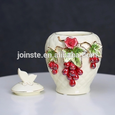 Customized 3d grape hand made painting ceramic cookie jar candy jar storage