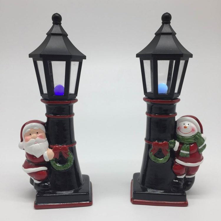 Red clay christmas snowman with street lamp design for home decoration