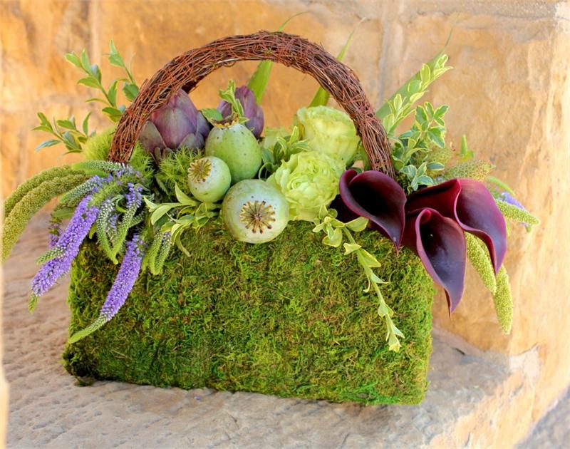 Moss basket purse for wedding