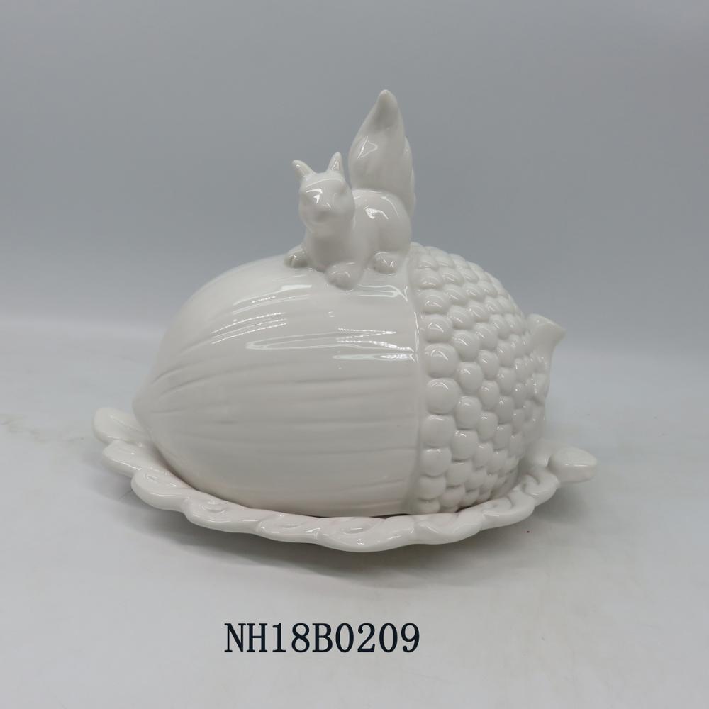 Squirrel Butter Dish, Leaf Plate with Pinecone Nut Lid,Acorn