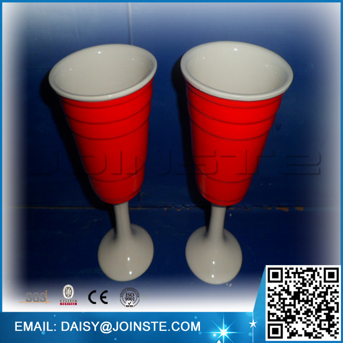Red couple ceramic drinking cup