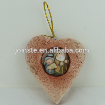 Custom resin pink heart shape nativity set home hanging nativity set decoration