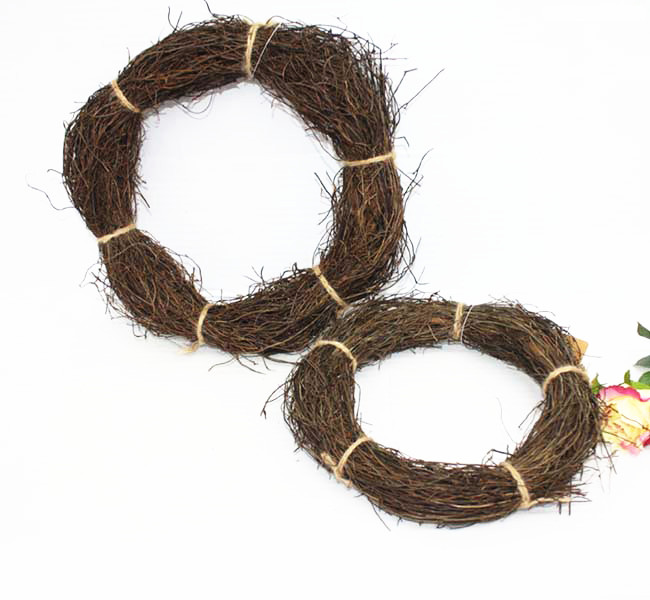 Salim vine wreath for flower ring base